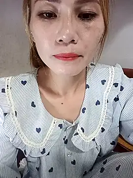 Labi2k online show from October 13, 2025, 2:07 pm