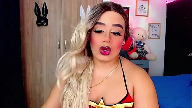 Sofiabigcock22 online show from November 7, 2025, 11:52 pm