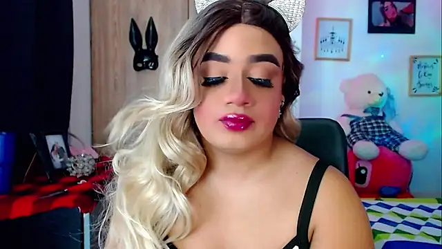 Sofiabigcock22 online show from November 24, 2025, 11:10 am