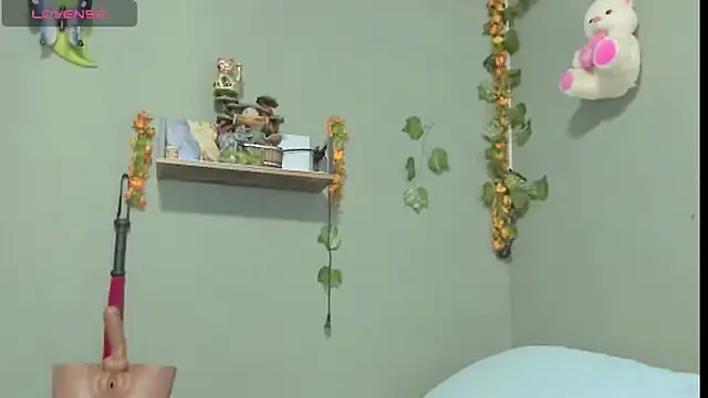 Sharlott smith online show from October 24, 2025, 7:57 pm