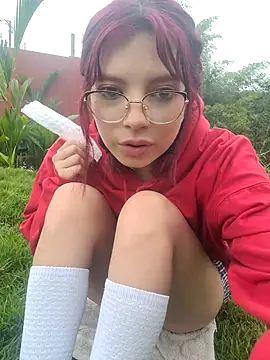 l0lita sweet online show from October 15, 2025, 11:29 am