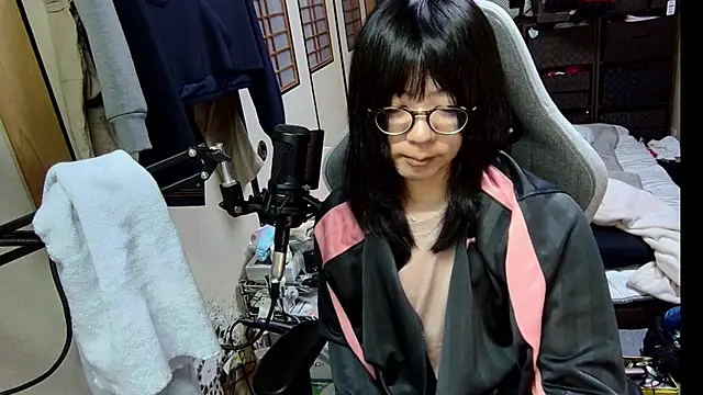 harinyanxxx online show from February 15, 2026, 6:51 pm