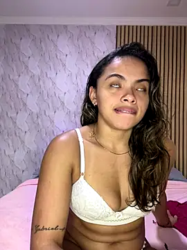 safadinhaquenteW online show from November 5, 2025, 9:07 pm