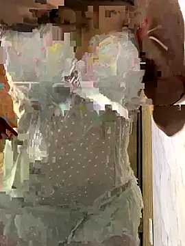 safadinhaquenteW online show from October 24, 2025, 7:24 pm