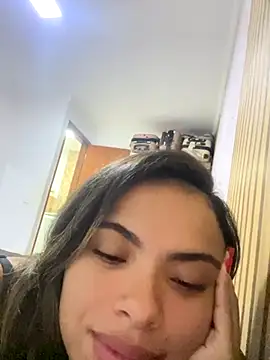 safadinhaquenteW online show from October 12, 2025, 11:06 pm