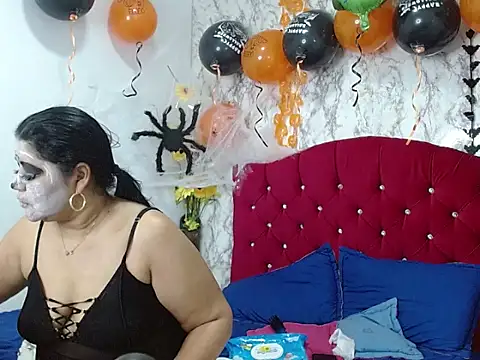  Danna Milf  online show from October 27, 2025, 12:28 pm