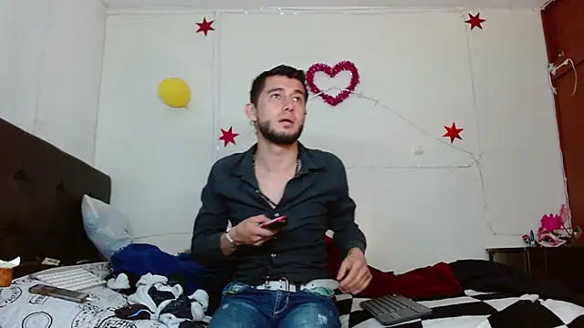 picante70  online show from October 29, 2025, 1:10 pm