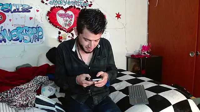 picante70  online show from December 17, 2025, 10:53 am