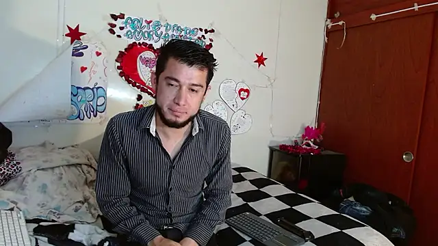 Snapshot of picante70_ chatting on February 11, 2026, 11:10 am picante70 online show from February 11, 2026, 11:10 am