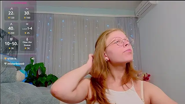 Snapshot of Angelie__Eyes chatting on October 19, 2025, 10:29 am Angelie Eyes online show from October 19, 2025, 10:29 am