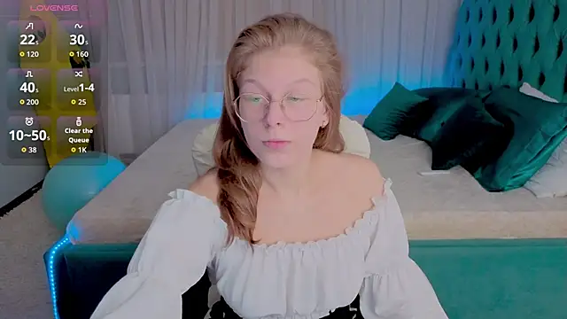 Snapshot of Angelie__Eyes chatting on November 4, 2025, 3:05 pm Angelie Eyes online show from November 4, 2025, 3:05 pm