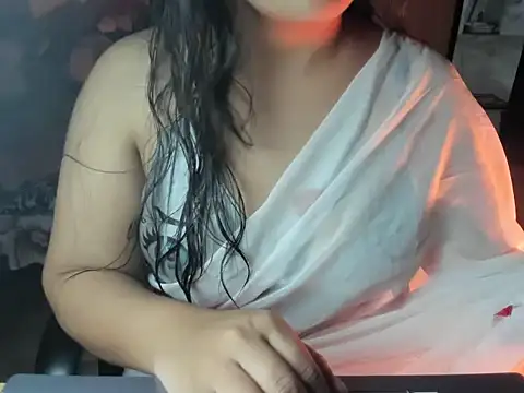 Divya68 online show from December 19, 2025, 6:10 pm