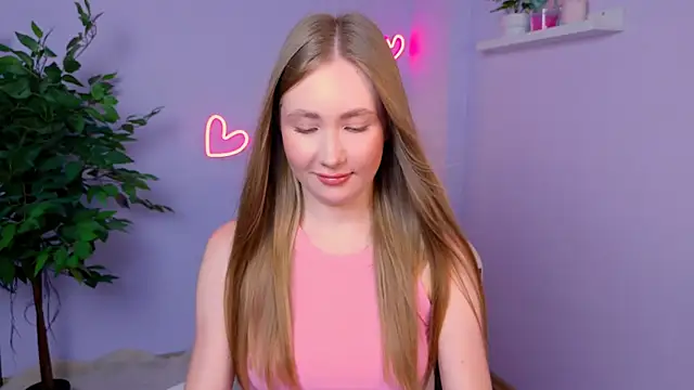 EllyColins online show from July 5, 2026, 3:22 am