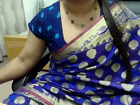 Snapshot of SexyRani2000 chatting on July 1, 2026, 8:09 pm SexyRani2000 online show from July 1, 2026, 8:09 pm