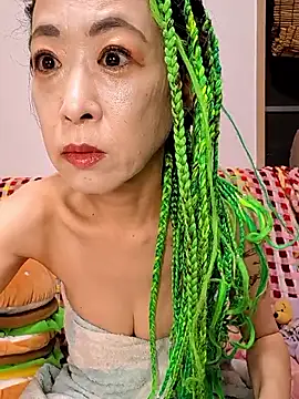 Snapshot of jyuse000ryuse chatting on July 9, 2026, 11:53 am jyuse000ryuse online show from July 9, 2026, 11:53 am