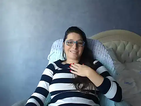 LuckyLisa23 online show from October 31, 2025, 10:12 am