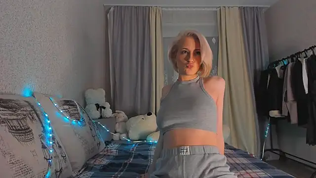 EdenVixen online show from November 21, 2025, 3:11 pm