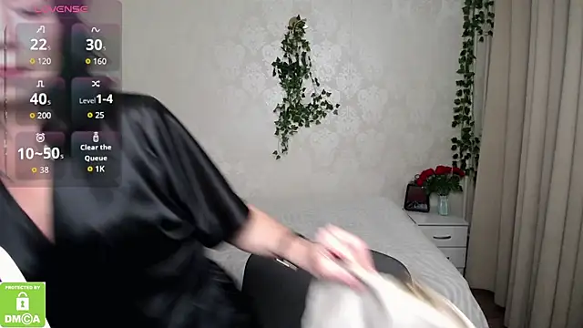 Snapshot of beautiful_moon3 chatting on November 12, 2025, 1:48 pm beautiful moon3 online show from November 12, 2025, 1:48 pm