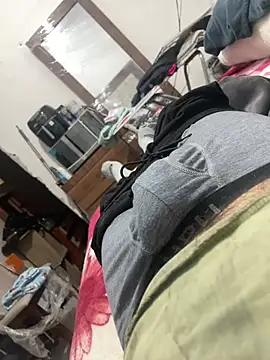 KingFlores online show from January 12, 2026, 7:42 pm