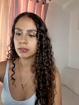 Snapshot of danna_gomez_07 chatting on October 26, 2025, 10:32 pm danna gomez 07 online show from October 26, 2025, 10:32 pm