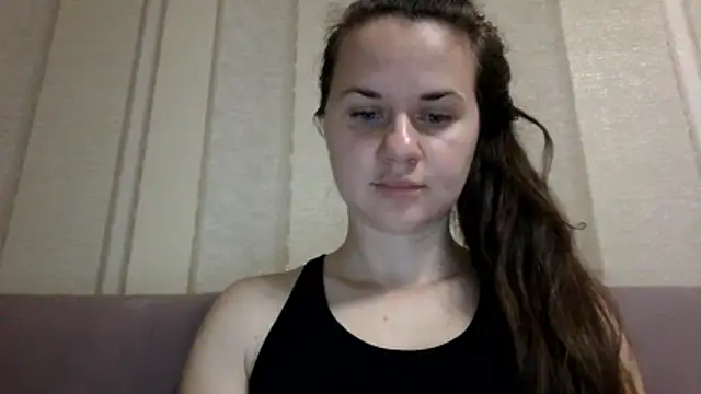 GiaaCaranggi online show from June 19, 2026, 7:52 pm
