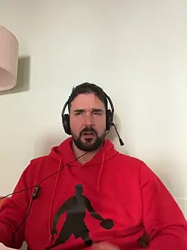 ReDiBastoni90 online show from November 7, 2025, 8:19 am