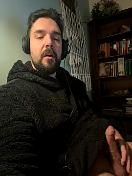 ReDiBastoni90 online show from December 5, 2025, 8:24 am