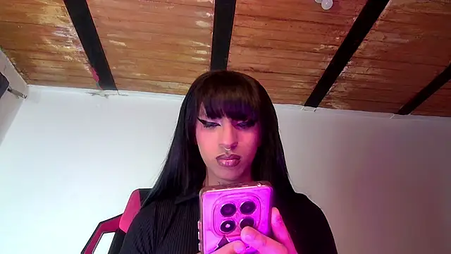 Trix ebony online show from October 16, 2025, 1:03 am