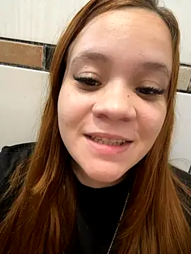 ruivinhadancer online show from November 6, 2025, 4:44 pm