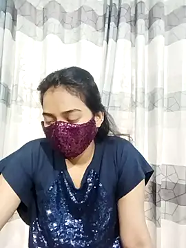 Hot Baby250 online show from October 18, 2025, 9:44 am