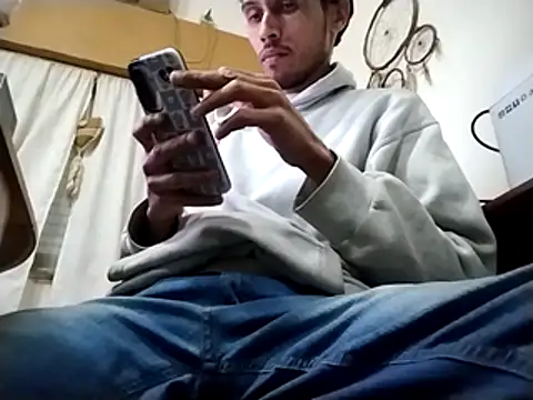 Snapshot of lucho228 chatting on July 22, 2026, 5:31 am lucho228 online show from July 22, 2026, 5:31 am