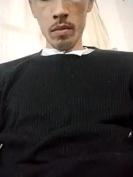 Snapshot of lucho228 chatting on January 18, 2026, 9:02 am lucho228 online show from January 18, 2026, 9:02 am