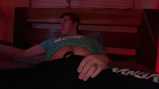 eddieeeeee1232 online show from November 6, 2025, 4:16 am