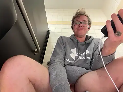 eddieeeeee1232 online show from November 13, 2025, 7:29 pm