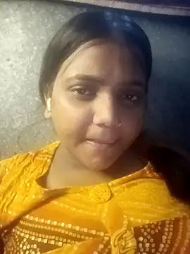 Hot-ranisa online show from October 13, 2025, 4:52 pm