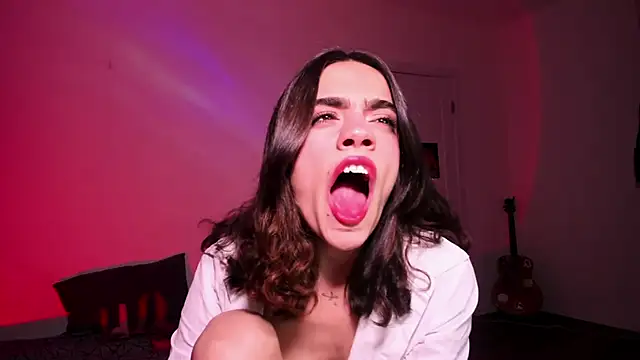 Snapshot of nightfloatt chatting on November 25, 2025, 2:17 pm nightfloatt online show from November 25, 2025, 2:17 pm