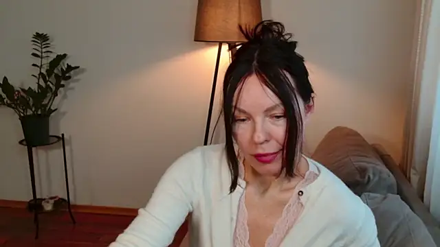 LittleNicolee online show from February 26, 2026, 2:28 pm