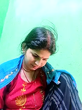 Karishma cute online show from November 3, 2025, 2:28 am