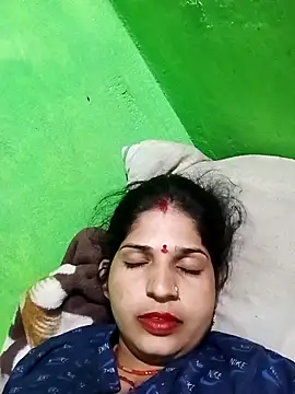 Karishma cute online show from October 20, 2025, 2:39 pm