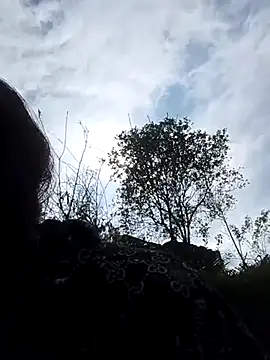 siusiu-00 online show from November 7, 2025, 6:40 am