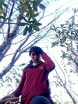 siusiu-00 online show from December 15, 2025, 8:53 am