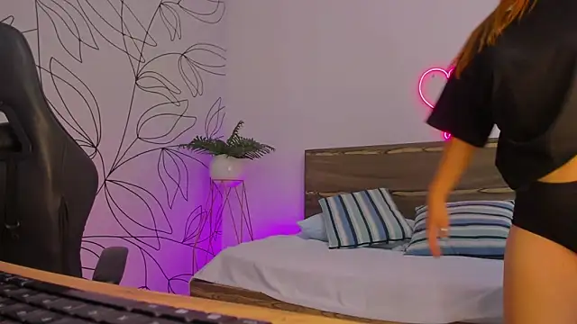 merida 06 online show from October 23, 2025, 2:43 am