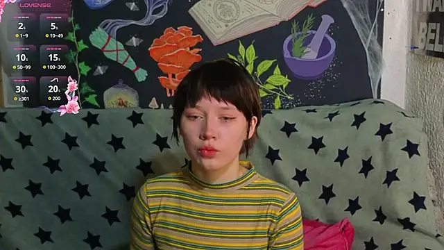 ReincarnatedAngel online show from November 16, 2025, 9:30 pm