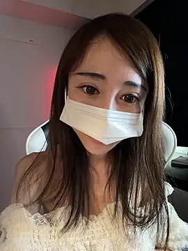 Snapshot of ericiii chatting on February 17, 2026, 4:32 am ericiii online show from February 17, 2026, 4:32 am