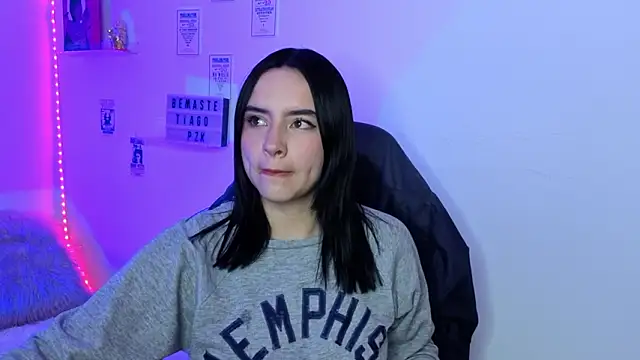 Emily Lindey online show from March 6, 2026, 5:35 am