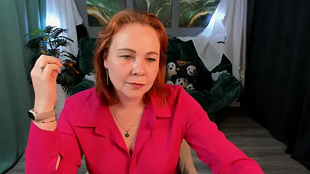 NataliKaminski online show from October 16, 2025, 12:46 pm