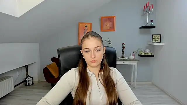 AnneWilsonn online show from October 22, 2025, 10:47 am