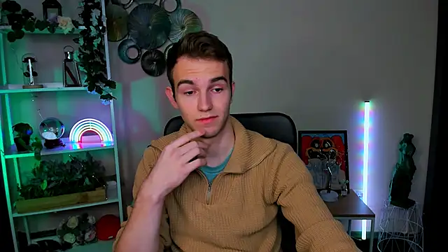 astren villo online show from March 24, 2026, 7:30 am