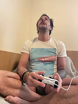 Snapshot of _madbull_ chatting on February 20, 2026, 7:21 am madbull online show from February 20, 2026, 7:21 am