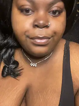 Snapshot of TheChubbySiren chatting on February 5, 2026, 2:57 pm TheChubbySiren online show from February 5, 2026, 2:57 pm